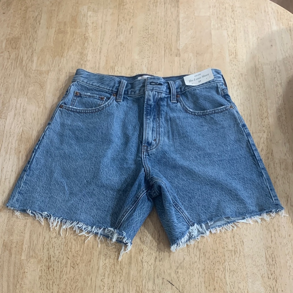 Abercrombie & Fitch High Rise Loose Short Size 27 6 in inseam - Picture 1 of 10